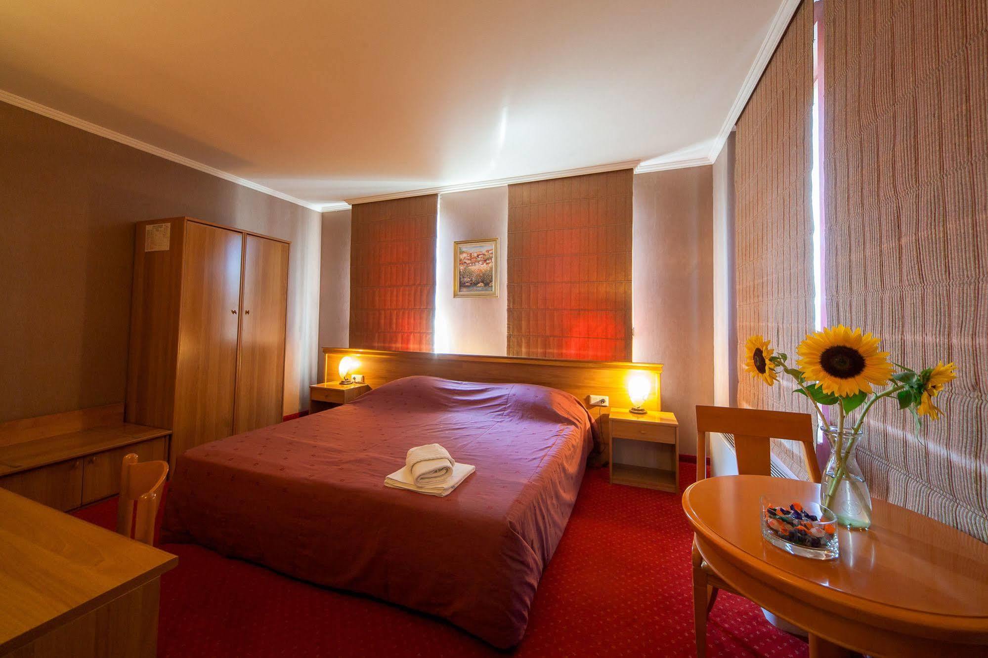 Hotel Alegro Veliko Tarnovo Extérieur photo